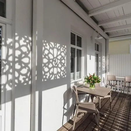 Iduna No 10 - Eg Mit Balkon Nach Osten 빈츠